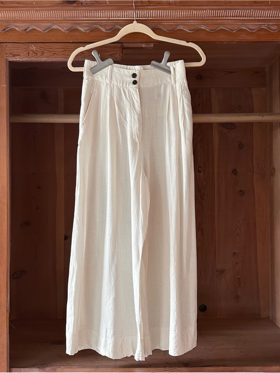 H&M Pants - Cream Wide-Leg Cropped Linen Blend Pants